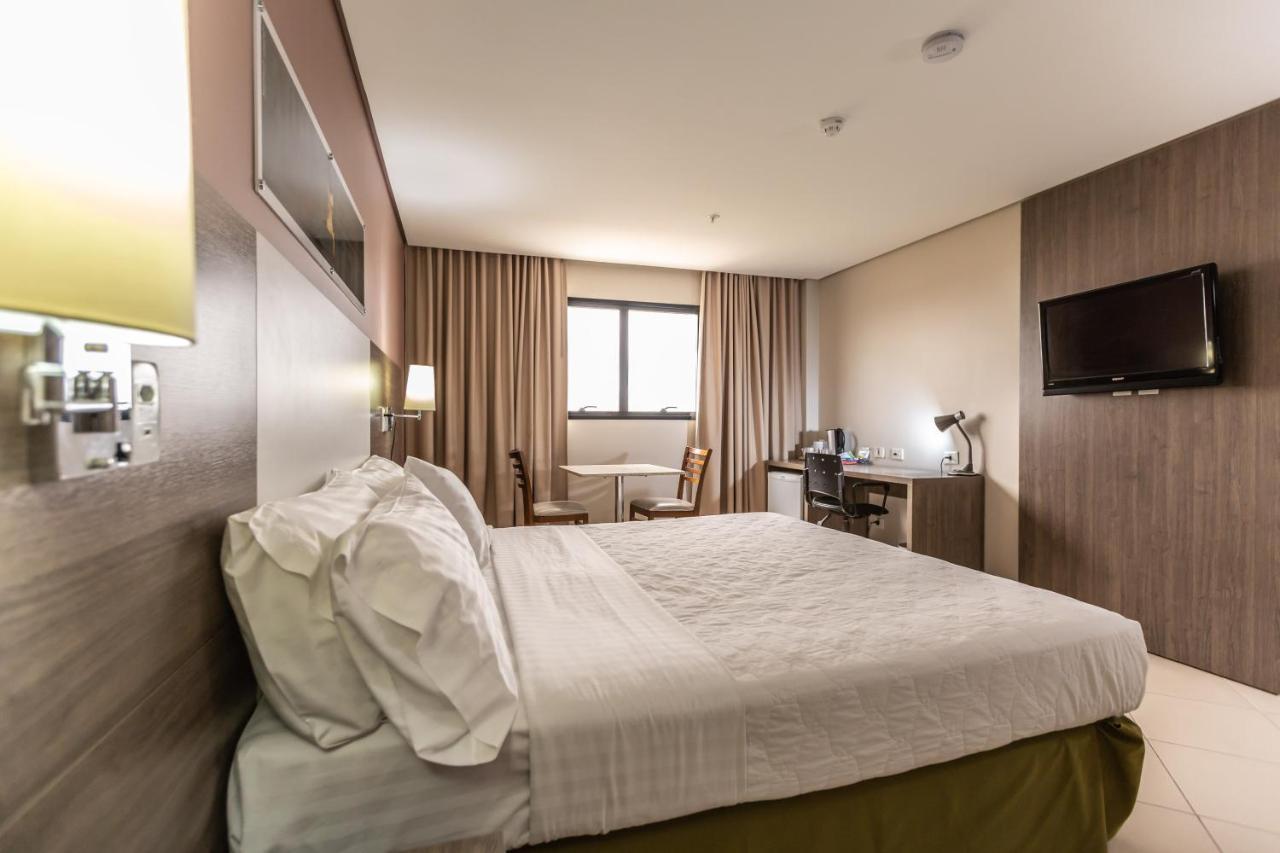 Hotel Inter Cuiaba Kültér fotó Standard room