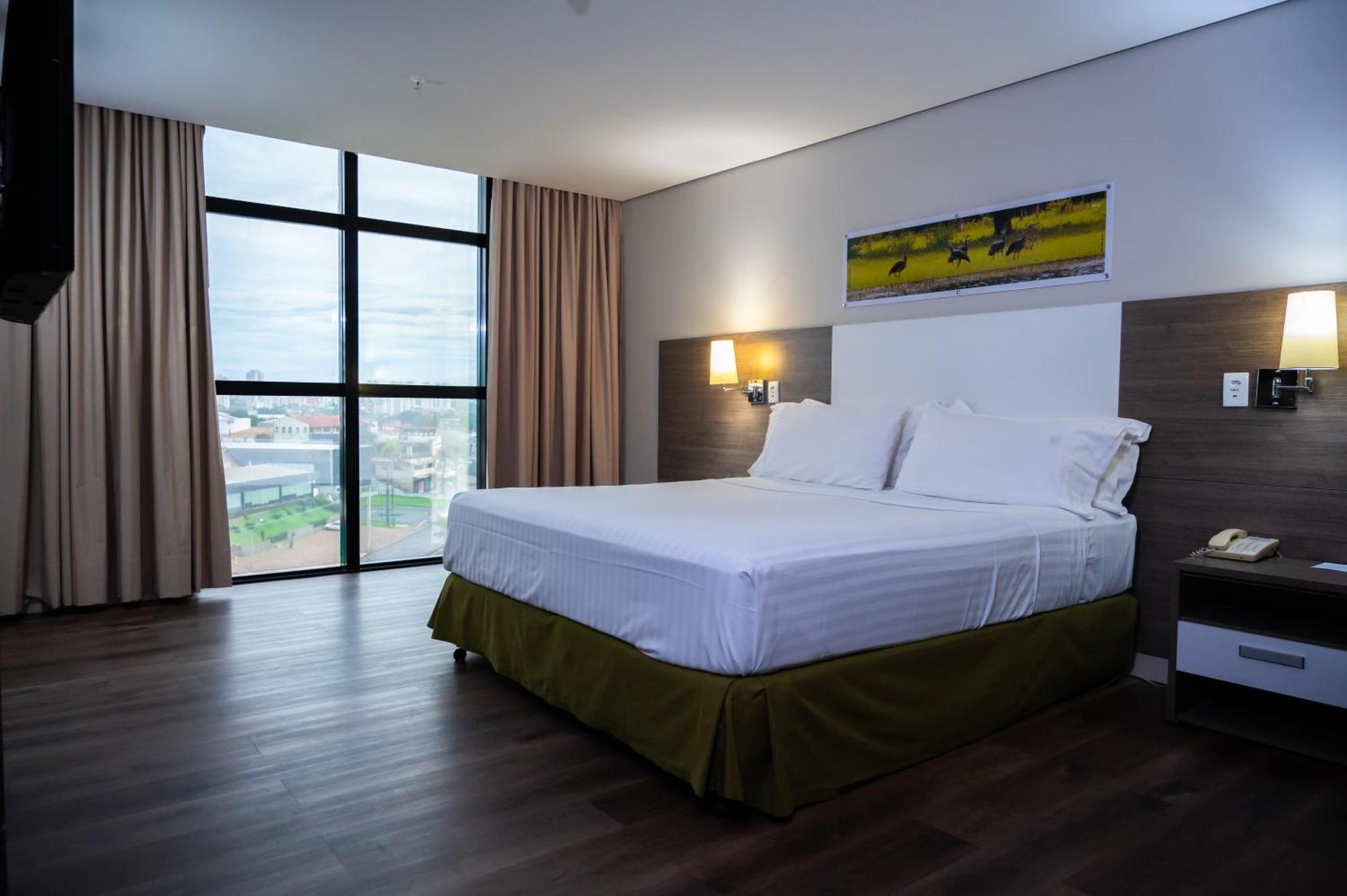 Hotel Inter Cuiaba Kültér fotó