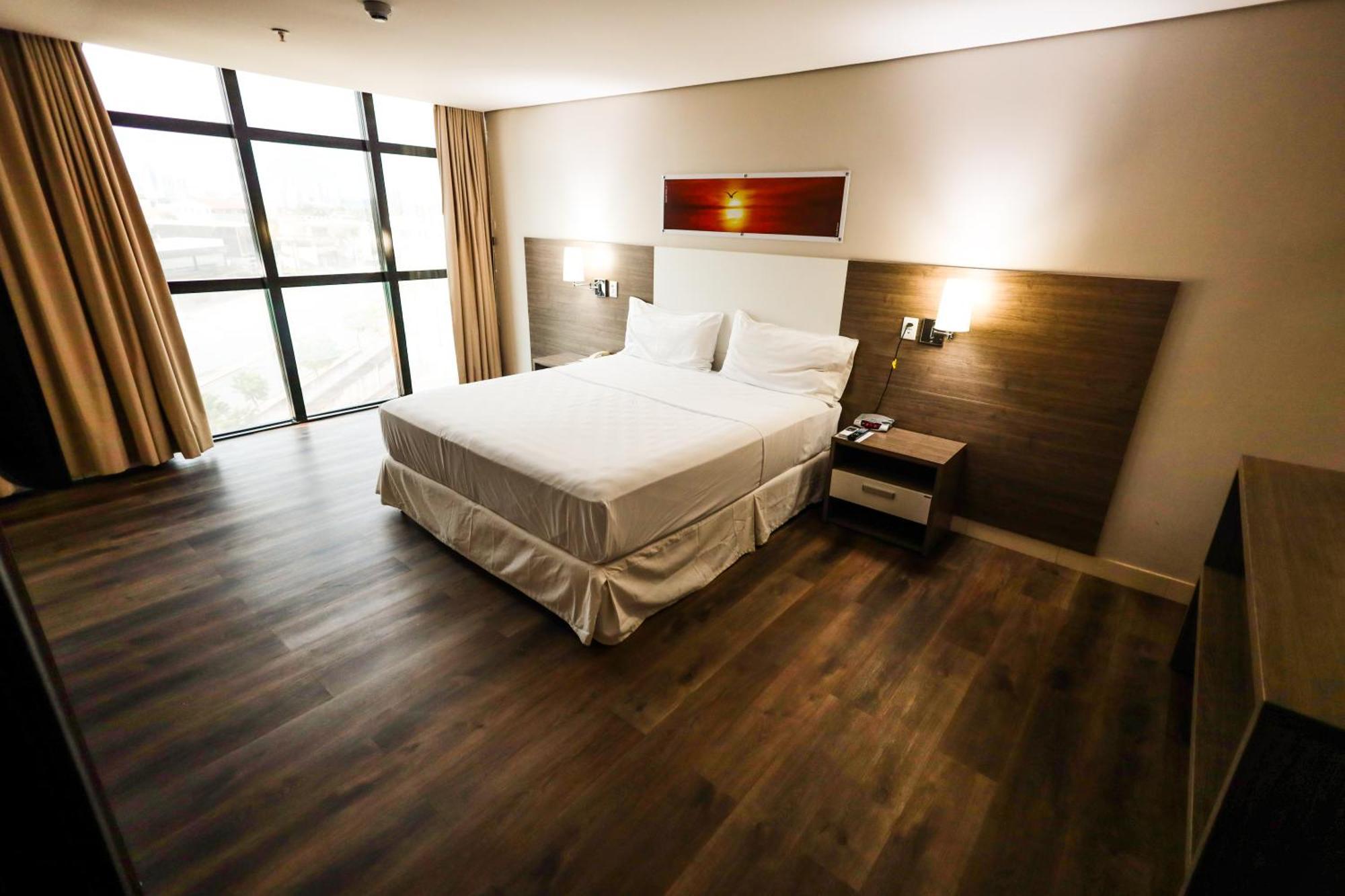 Hotel Inter Cuiaba Kültér fotó A room at the hotel