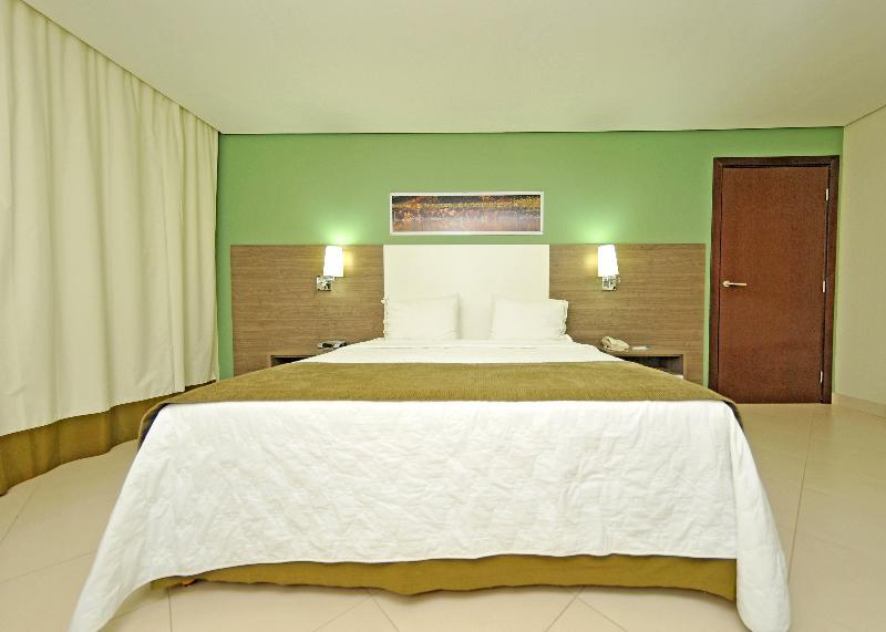 Hotel Inter Cuiaba Kültér fotó A bedroom