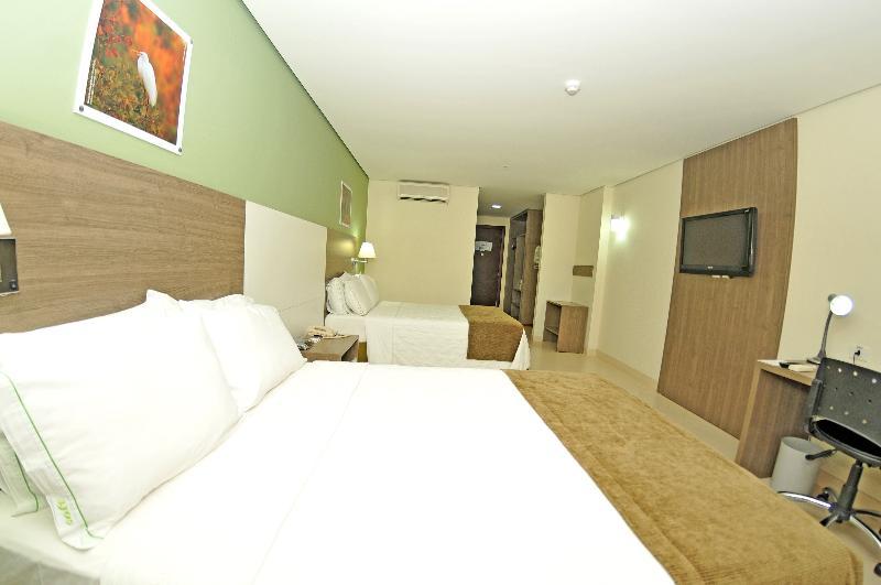 Hotel Inter Cuiaba Kültér fotó A room at the hotel